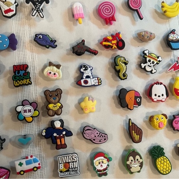 2 / $10 CROCS CHARM SALE !! BUNDLE TO SAVE - Check out my closet for more - Picture 6 of 10